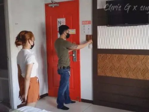 Ajak Pacar Main Ke Hotel